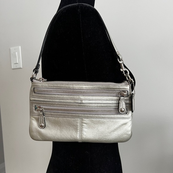 Coach Silver Leather Shoulder Bag - Picture 10 of 11